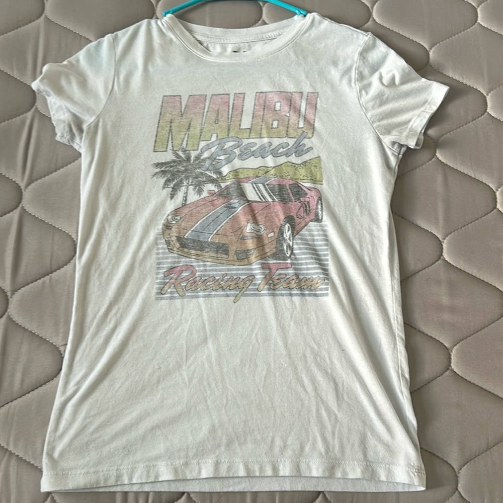 Graphic tee size:M